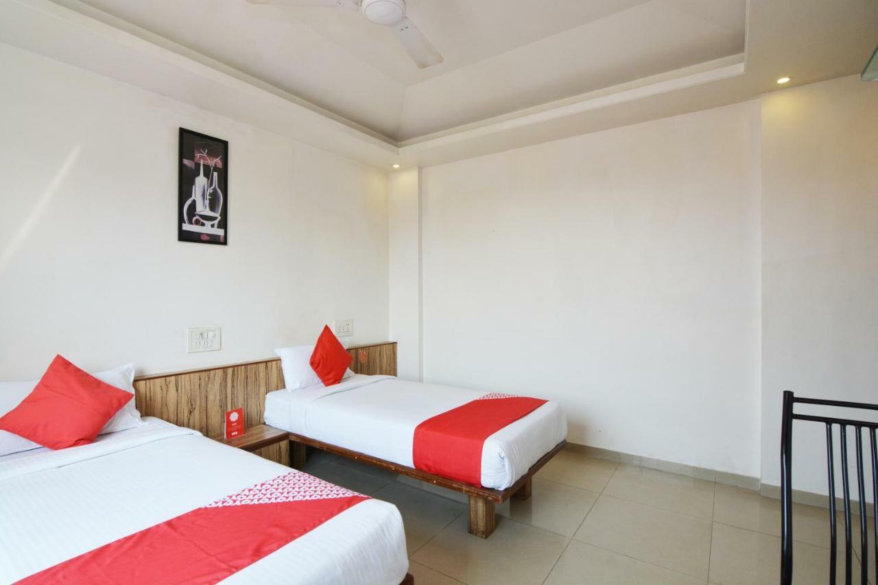 ホテルOyo 24197 Saptaruchi Pimpri-Chinchwad エクステリア 写真