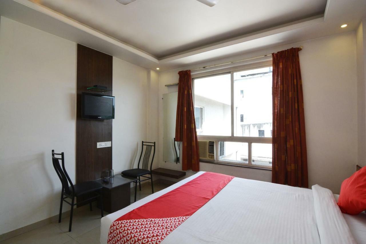ホテルOyo 24197 Saptaruchi Pimpri-Chinchwad エクステリア 写真